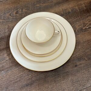 Lenox Olympia Ivory Gold Rim 5 Piece Place Setting Fine China Made in USA